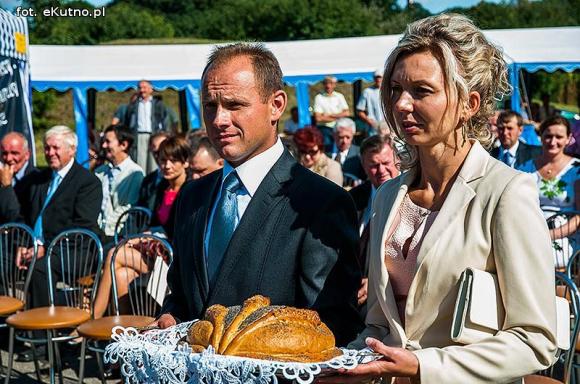  Zboża z pól sprzątnięte tradycja więc każe by godnie to uczcili wszyscy gospodarze