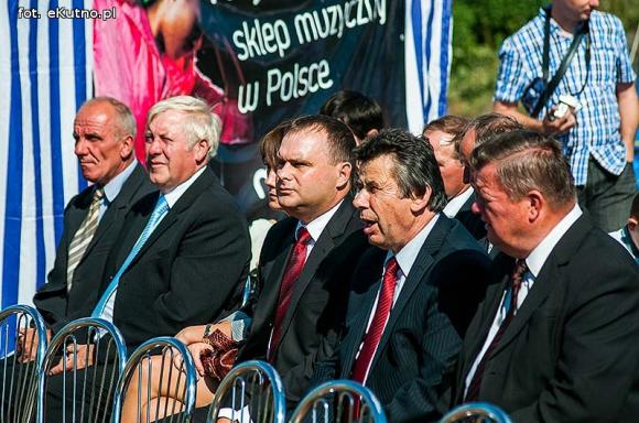  Zboża z pól sprzątnięte tradycja więc każe by godnie to uczcili wszyscy gospodarze