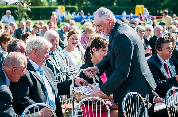  Zboża z pól sprzątnięte tradycja więc każe by godnie to uczcili wszyscy gospodarze