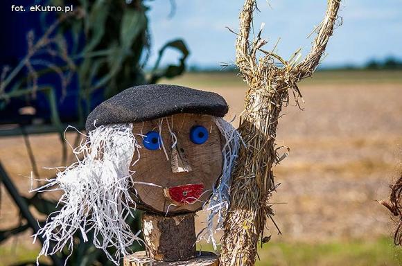  Zboża z pól sprzątnięte tradycja więc każe by godnie to uczcili wszyscy gospodarze