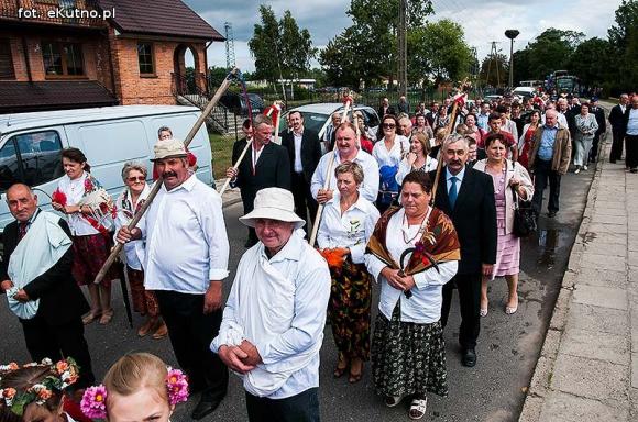 Od myszy po cesarza wszyscy żyją z gospodarza. Dożynki w gminie Krzyżanów