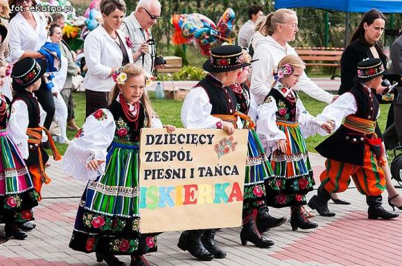 Od myszy po cesarza wszyscy żyją z gospodarza. Dożynki w gminie Krzyżanów