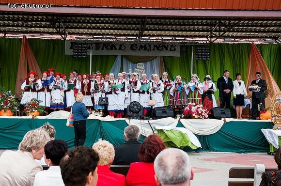 Od myszy po cesarza wszyscy żyją z gospodarza. Dożynki w gminie Krzyżanów