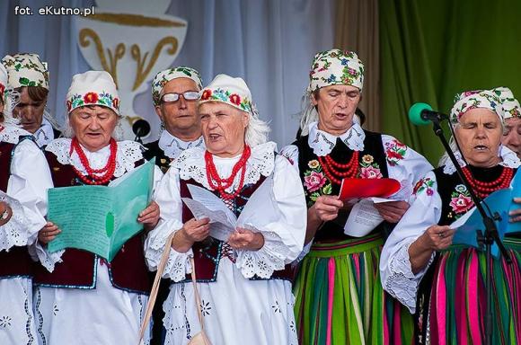 Od myszy po cesarza wszyscy żyją z gospodarza. Dożynki w gminie Krzyżanów