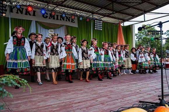 Od myszy po cesarza wszyscy żyją z gospodarza. Dożynki w gminie Krzyżanów