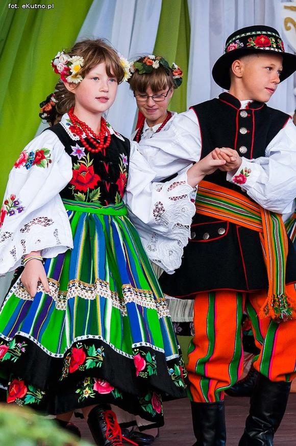 Od myszy po cesarza wszyscy żyją z gospodarza. Dożynki w gminie Krzyżanów