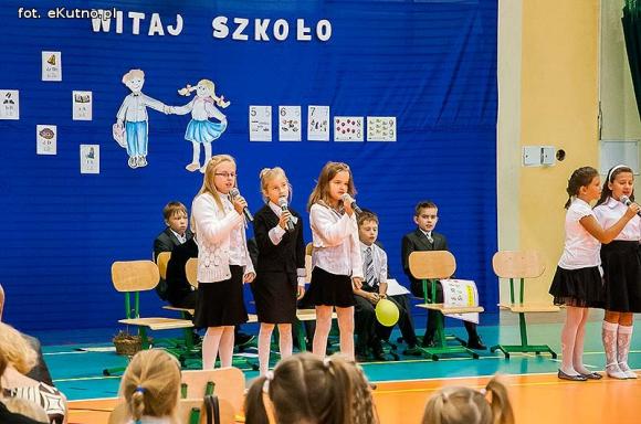 Witaj szkoło. Powodzenia na klasówkach