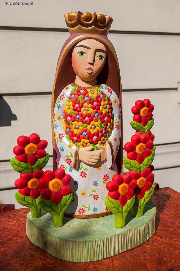 Wędliny, wypieki i piwo. Jarmark różany trwa