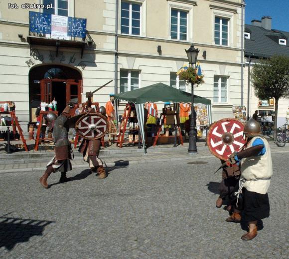 Wojowie  Kolovratu na Europejskich Dniach Dziedzictwa w Kutnie
