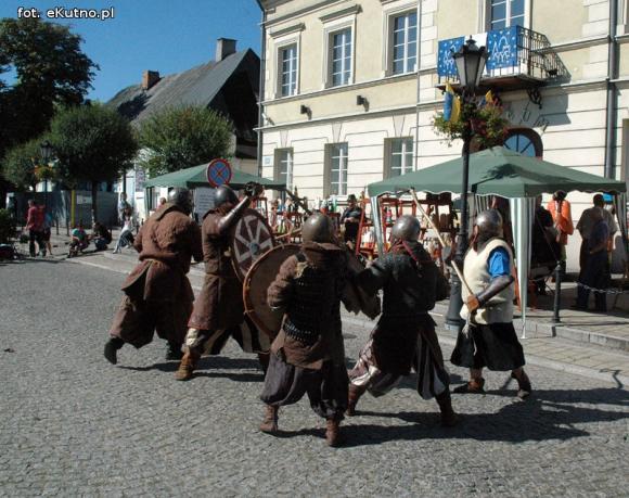 Wojowie  Kolovratu na Europejskich Dniach Dziedzictwa w Kutnie