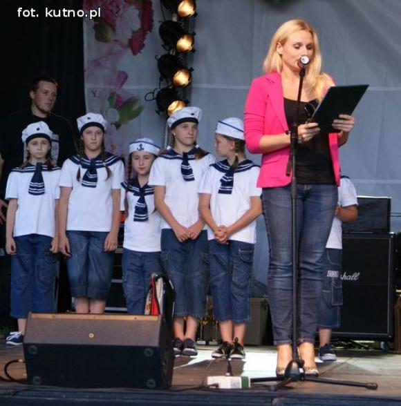 Oliwia Byczkowska, Abrakadabra i OKAY ze Złotymi Różami