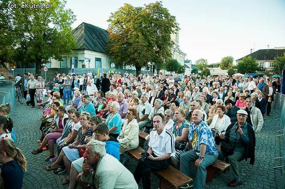 Koniec Święta w Mieście Róż: Król Elvis, światowe przeboje i mocne Ukeje