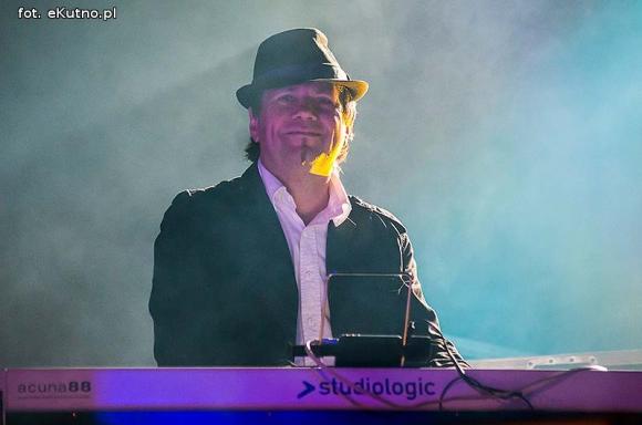 Koniec Święta w Mieście Róż: Król Elvis, światowe przeboje i mocne Ukeje