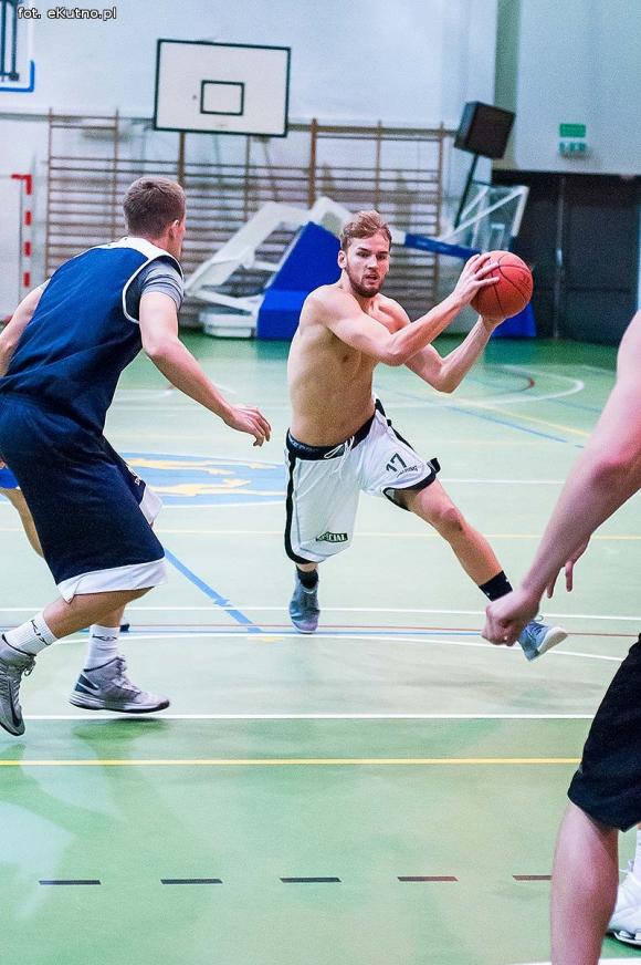POLFARMEX Kutno trenuje przed kolejnym sparingiem