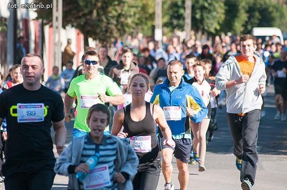 Sportowa niedziela w Żychlinie: bieg, siatkówka, piłka nożna, koncert i nagrody