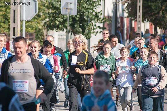 Sportowa niedziela w Żychlinie: bieg, siatkówka, piłka nożna, koncert i nagrody