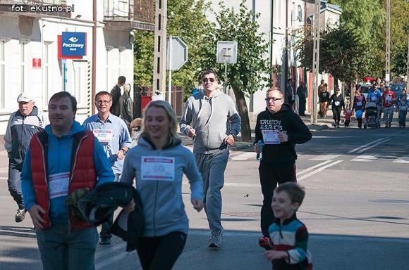 Sportowa niedziela w Żychlinie: bieg, siatkówka, piłka nożna, koncert i nagrody