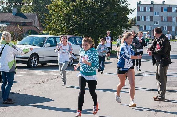 Sportowa niedziela w Żychlinie: bieg, siatkówka, piłka nożna, koncert i nagrody