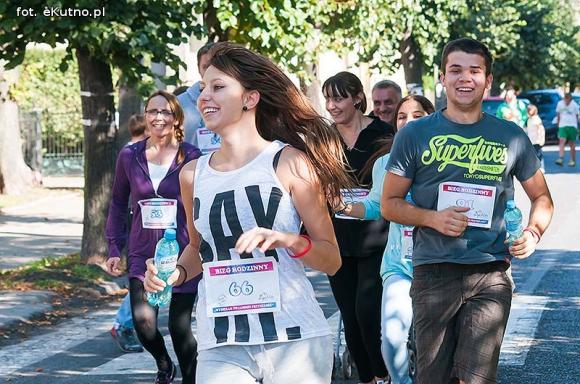 Sportowa niedziela w Żychlinie: bieg, siatkówka, piłka nożna, koncert i nagrody