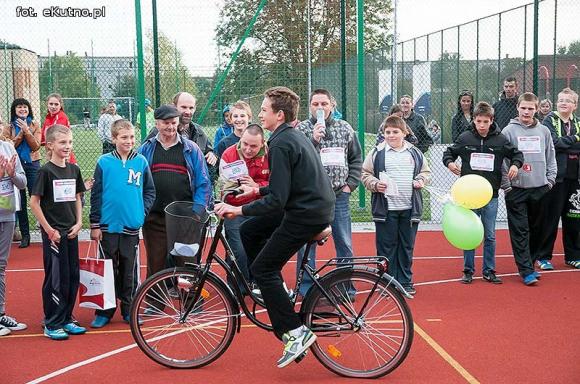 Sportowa niedziela w Żychlinie: bieg, siatkówka, piłka nożna, koncert i nagrody