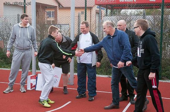 Sportowa niedziela w Żychlinie: bieg, siatkówka, piłka nożna, koncert i nagrody