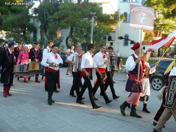 Reminiscencje: Zespół Pieśni i Tańca Ziemi Kutnowskiej na Międzynarodowym Festiwalu w Grecji