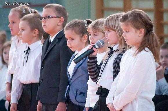 Ślubuję być dobrym uczciwym człowiekiem i dbać o dobre imię szkoły