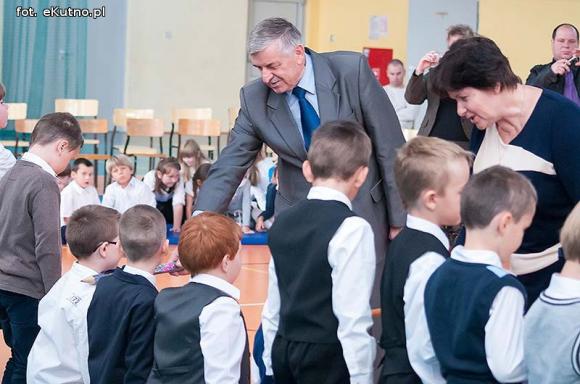 Ślubuję być dobrym uczciwym człowiekiem i dbać o dobre imię szkoły