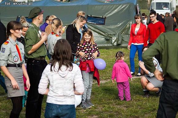 Bezpieczny dom i radość małych kutnian na festynie rodzinnym