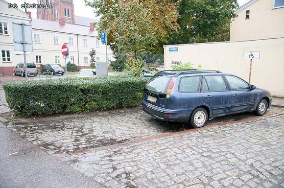 Czytelnicy piszą: Błędy w Strefie Płatnego Parkowania w Kutnie?