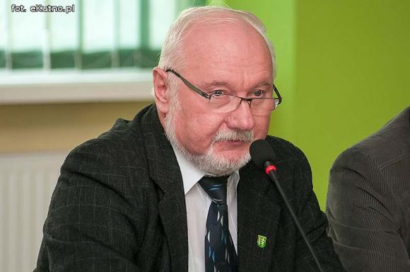 Zagrożenia dla szpitala: polityczne wojenki, opinie internautów i brak finansowania 14 mln zł długu