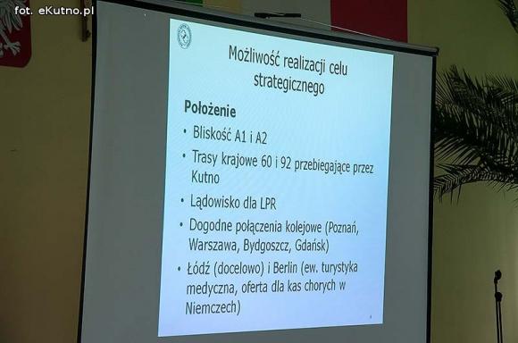 Zagrożenia dla szpitala: polityczne wojenki, opinie internautów i brak finansowania 14 mln zł długu
