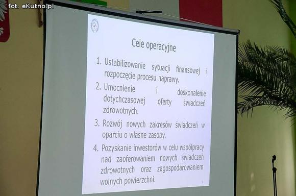 Zagrożenia dla szpitala: polityczne wojenki, opinie internautów i brak finansowania 14 mln zł długu