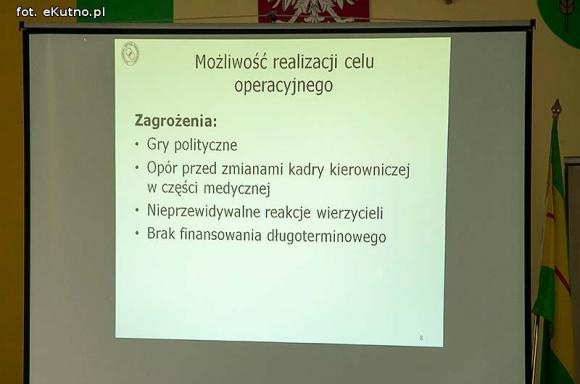 Zagrożenia dla szpitala: polityczne wojenki, opinie internautów i brak finansowania 14 mln zł długu