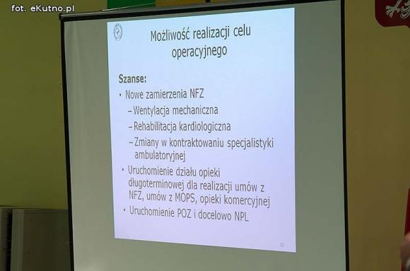 Zagrożenia dla szpitala: polityczne wojenki, opinie internautów i brak finansowania 14 mln zł długu