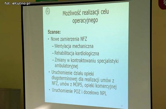 Zagrożenia dla szpitala: polityczne wojenki, opinie internautów i brak finansowania 14 mln zł długu