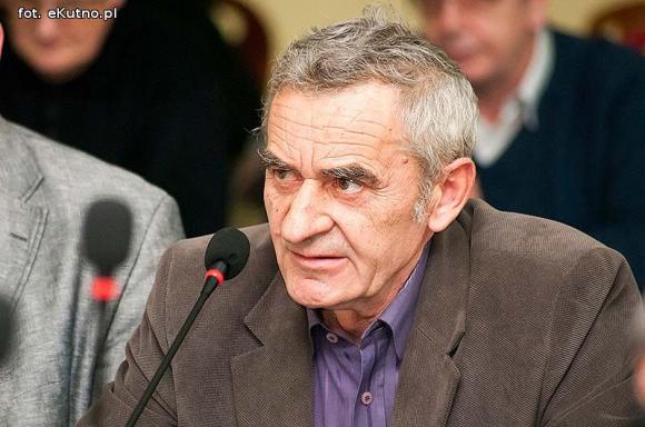 Zagrożenia dla szpitala: polityczne wojenki, opinie internautów i brak finansowania 14 mln zł długu