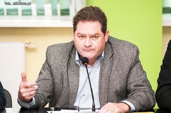 Zagrożenia dla szpitala: polityczne wojenki, opinie internautów i brak finansowania 14 mln zł długu