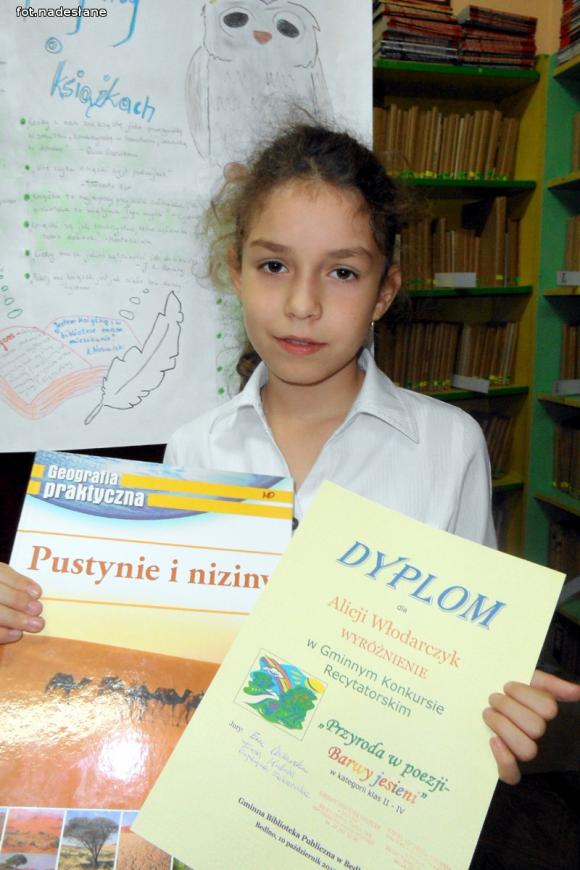 O barwach jesieni na konkursie recytatorskim w Bedlnie