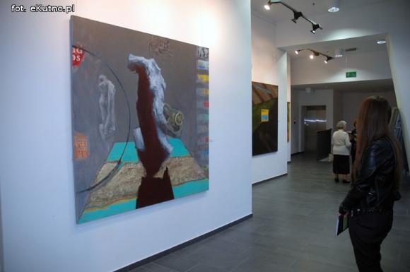 Życie to święto. Obrazy Marka Haładudy w Galerii KDK