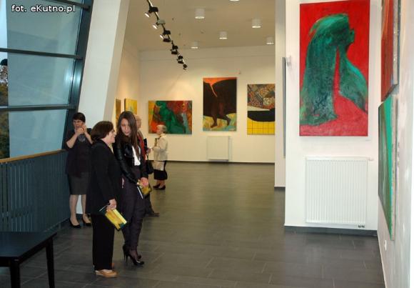 Życie to święto. Obrazy Marka Haładudy w Galerii KDK