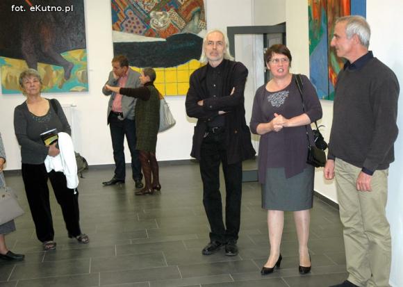 Życie to święto. Obrazy Marka Haładudy w Galerii KDK