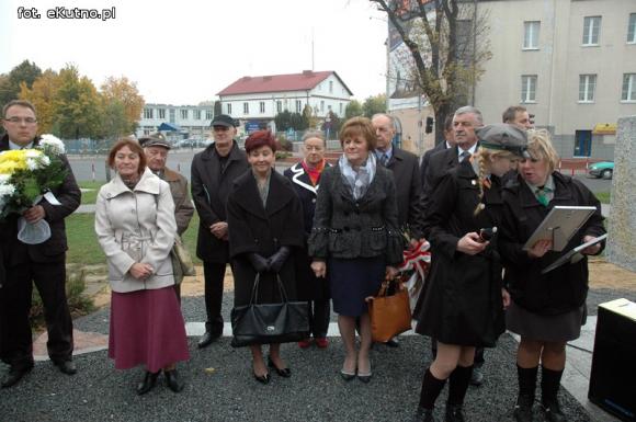 Odsłonięcie odnowionego Pomnika Poległych Harcerek i Harcerzy