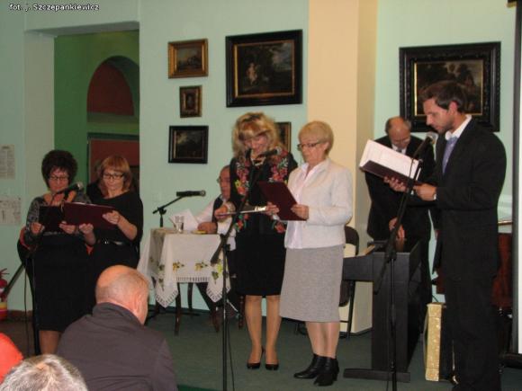 Krośniewice zaklęte w poezji