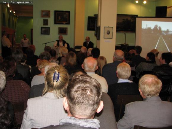 Krośniewice zaklęte w poezji