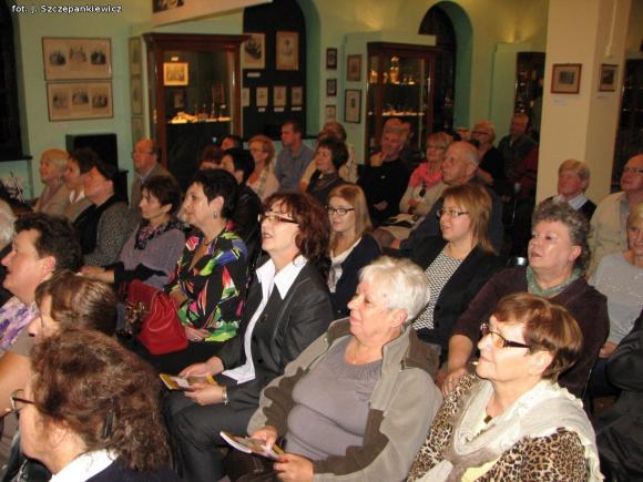 Krośniewice zaklęte w poezji