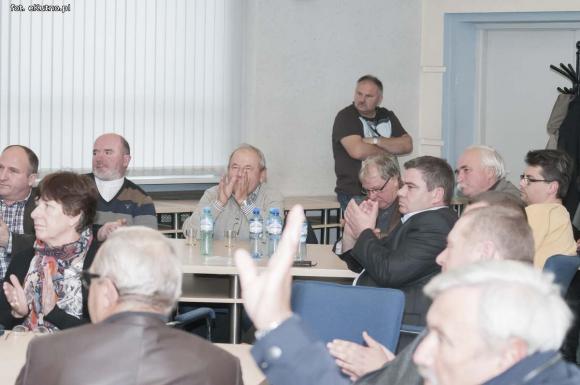 Zacięci wrogowie? Rozprawa administracyjna w sprawie decyzji środowiskowej dla Beef Beef