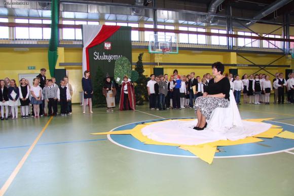 Uczniowie pierwszych klas uroczyście ślubowali