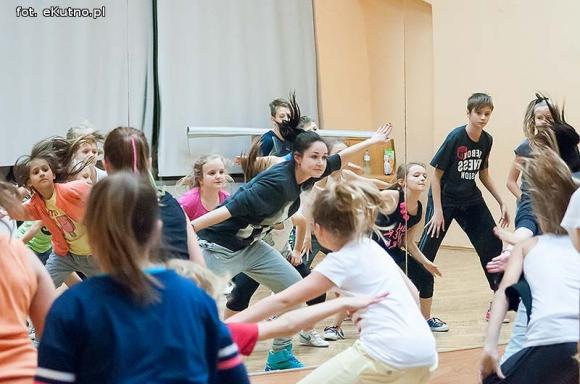 Nieprawda, że w Kutnie jest nudno: po radość i zgrabne ciało na zajęcia taneczne