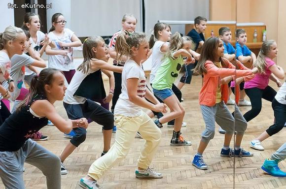 Nieprawda, że w Kutnie jest nudno: po radość i zgrabne ciało na zajęcia taneczne